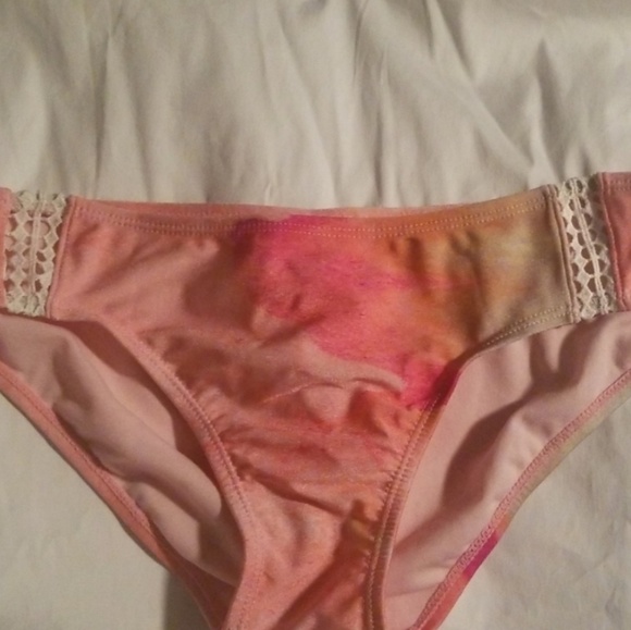 NWOT Raisins She's Beautiful Tsunami Bikini Bottom - Picture 4 of 5